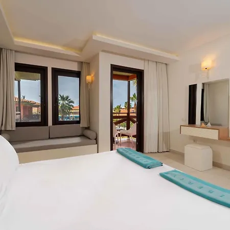Sundia By Liberty Suncity 4* Oludeniz