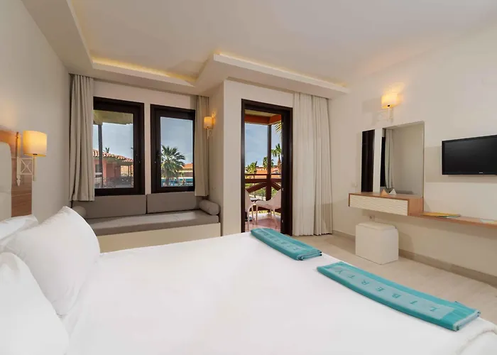 Sundia By Liberty Suncity 4* Oludeniz