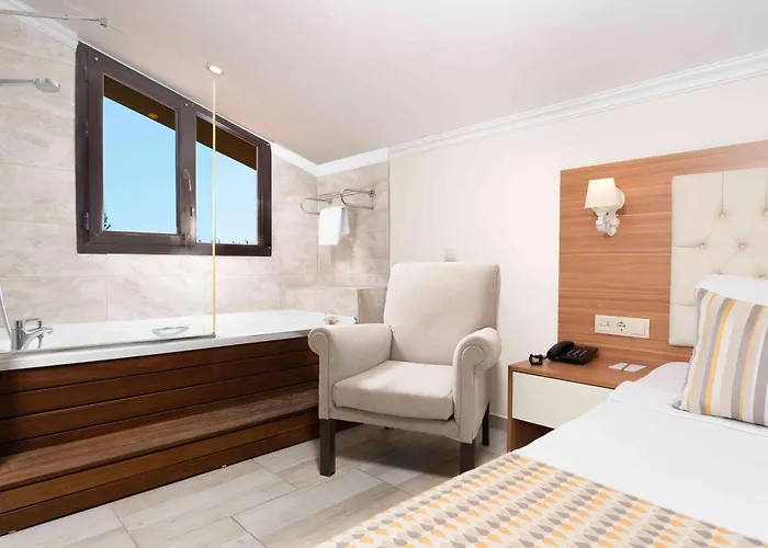 Hotel Sundia By Liberty Suncity Ölüdeniz