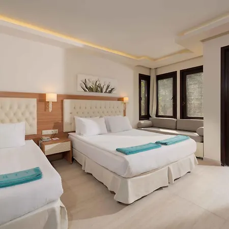 ホテル Sundia By Liberty Suncity 4*